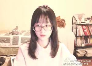 吃瓜视频眼镜妹,吃瓜视频中的时尚新宠